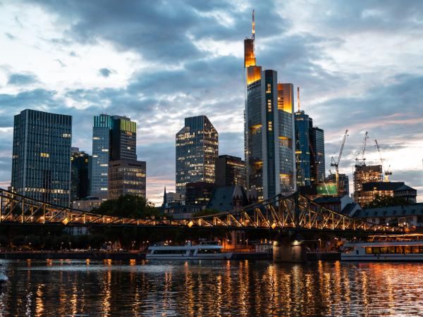 SYNTHIA presents at Summer School Innovation Center TheraNova